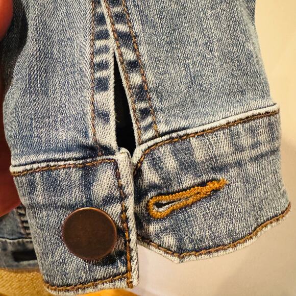 Kut from the Kloth Denim Blue Amelia Empathetic Medium Wash Jean Jacket Medium - Picture 13 of 15